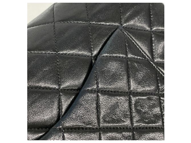 Borsa a tracolla Chanel Matelassé in pelle di agnello nera - vista 9
