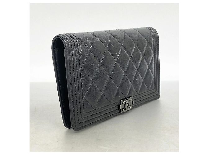 Cartera larga de piel Chanel Boy Negro - vista 2