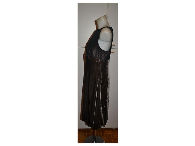 Vestido Max Mara de terciopelo y seda marrón con cinturón joya - vista 3