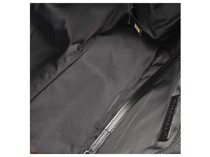Chanel Travel Line Nylon Medium - vista 3