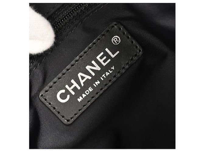 Chanel Travel Line Nylon Medium - vista 4