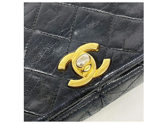Bolsa de Ombro Chanel Matelassé com Corrente - vista 10