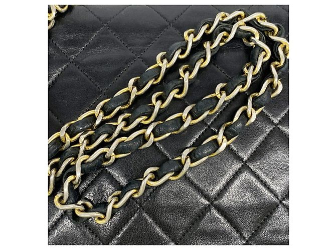 Bolsa de Ombro Chanel Matelassé com Corrente - vista 9