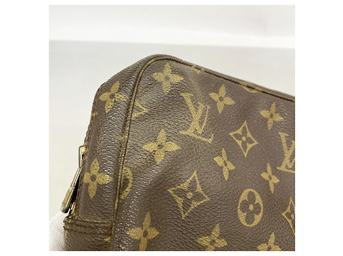 Pouch Louis Vuitton Monogram Toilette 23 - vista 7