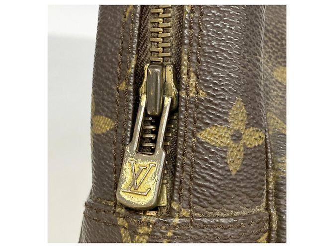 Pouch Louis Vuitton Monogram Toilette 23 - vista 8