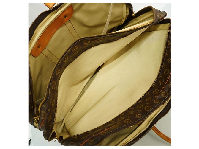 Louis Vuitton Boston Monogram Sac Trois Poche 55 - vista 4