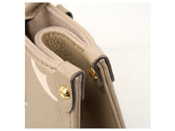 Louis Vuitton Monogram Empreinte Bicolor OnTheGo PM Handtasche Grau Roh - Ansicht 7