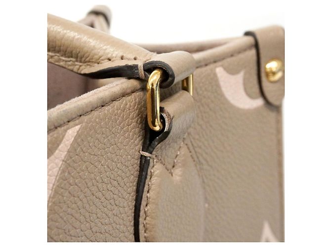 Louis Vuitton Monogram Empreinte Bicolor OnTheGo PM Handtasche Grau Roh - Ansicht 8