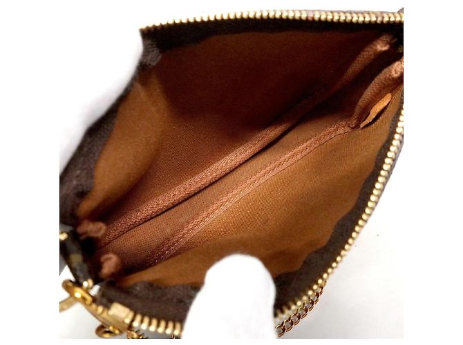 Louis Vuitton Monogram Mini Pochette Accessoires - vue 4