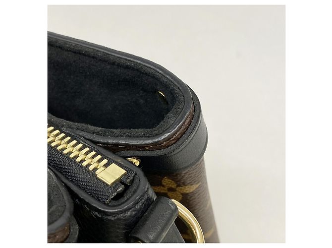 Borsa Louis Vuitton Monogram Soufflot NVBB Nero - vista 6