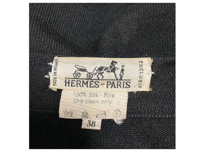 Hermès Hermes Strickcardigan aus Kaschmir und Seide mit mehrfarigem Seidentuch-Print Schwarz / Rosa / Gold - Ansicht 4