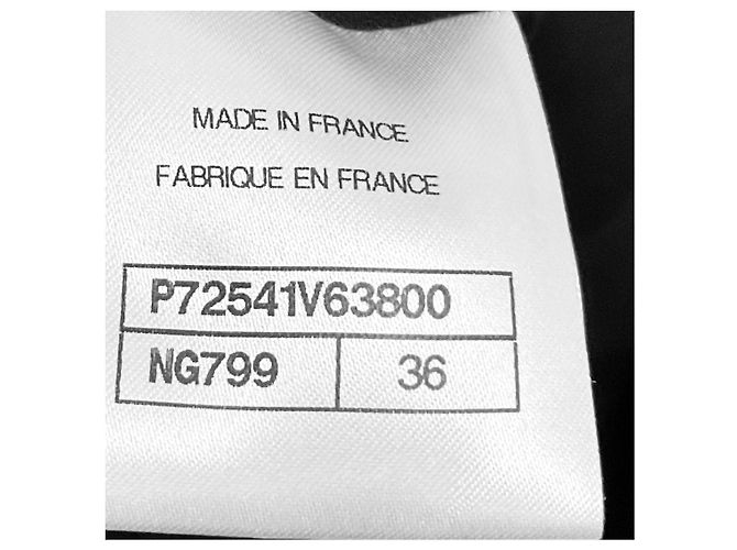 Chanel Schwarz-Multicolor 2022 Logo Stripe Strick-Minikleid mit CC-Logo-Knöpfen - Ansicht 5