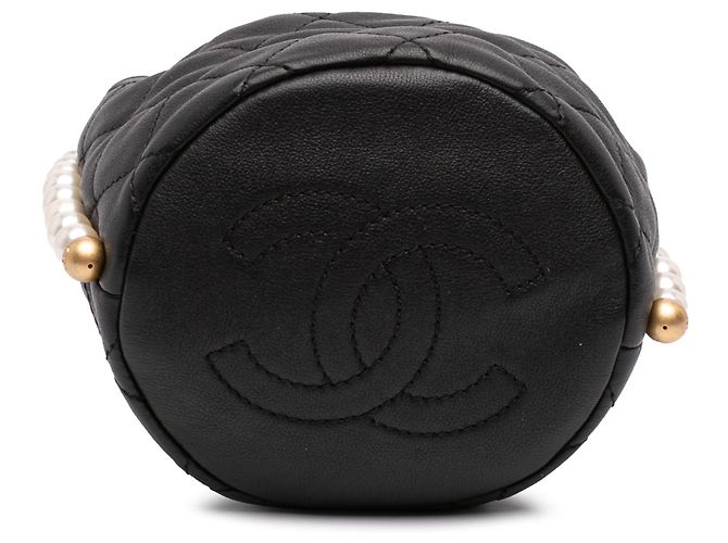 Borsa bucket con coulisse Chanel Mini Quilted Calfskin About Pearls Nera - vista 3