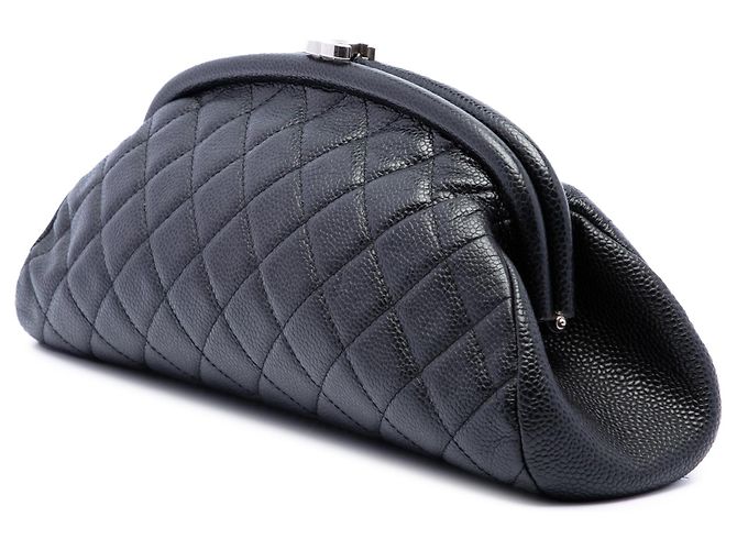 Clutch Chanel Timeless Kisslock in pelle caviar matelassé nera Nero - vista 2
