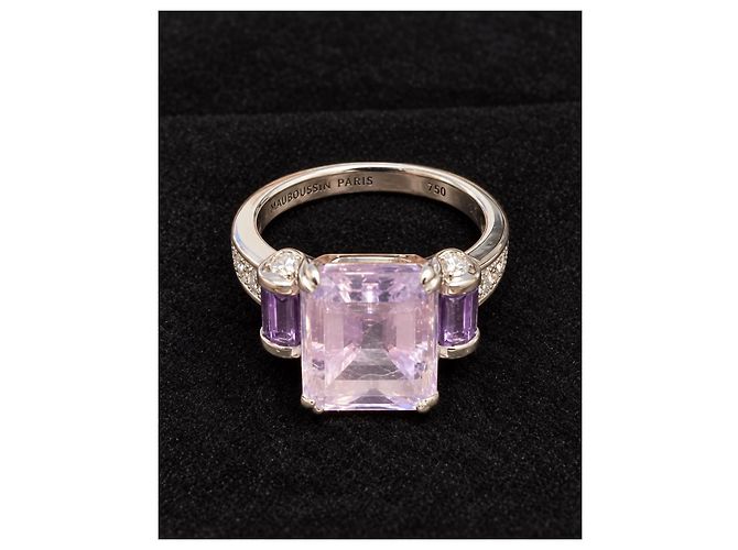 Bague Mauboussin en or blanc avec améthyste et diamants - vue 2