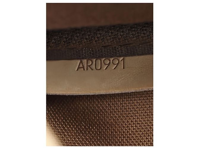 Borsa a tracolla Louis Vuitton Monogram Saumur 35 Marrone - vista 9