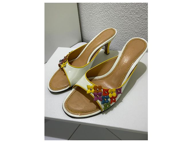 Mules con Tacco Louis Vuitton Patent Floral Bianco Beige - vista 5