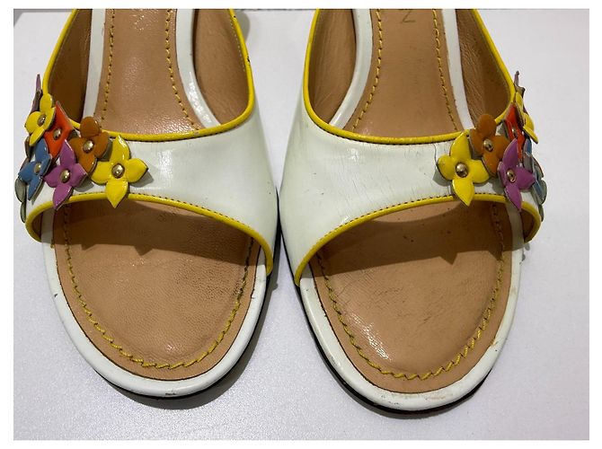 Mules con Tacco Louis Vuitton Patent Floral Bianco Beige - vista 7
