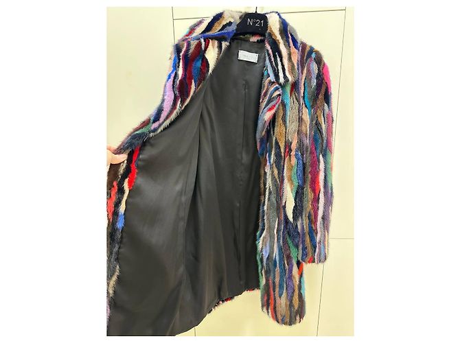 Autre Marque Cappotto MATE Official Multicolor - IT 40 Usato - vista 7