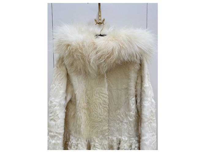 Abrigo J. Mendel Paris Marfil con Capucha Desmontable Talla S De Segunda Mano - vista 4