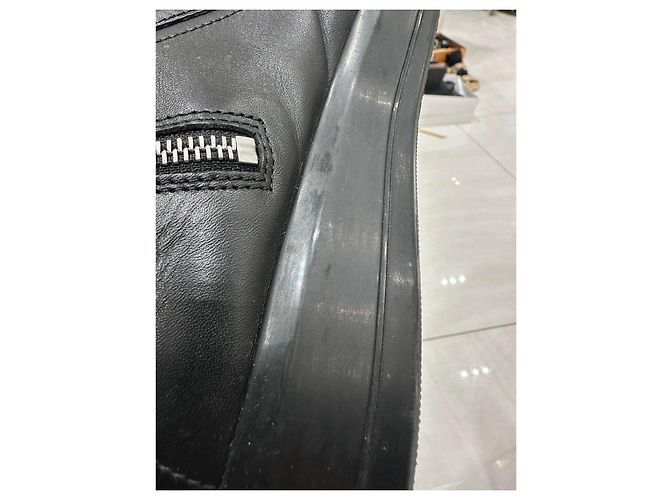 Prada Black Leather Shearling Lined Ankle Boots EU 38 Pre-owned - view 11