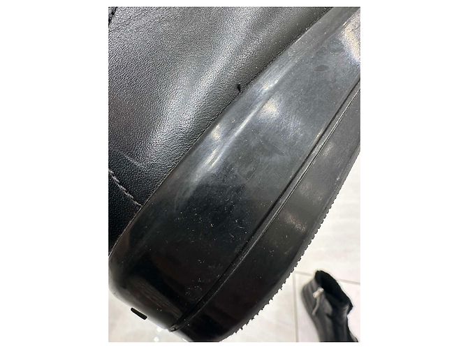 Prada Black Leather Shearling Lined Ankle Boots EU 38 Pre-owned - view 9
