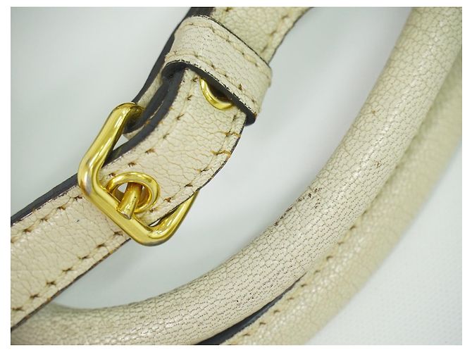 Miu Miu Madras Convertible Lock Leather Medium Beige - Ansicht 6