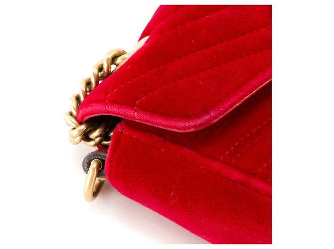 GUCCI - Sac à bandoulière GG Marmont Medium Gucci en velours rouge Red - view 6