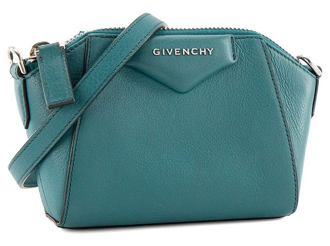 GIVENCHY - Givenchy Antigona Nano Schultertasche aus blauem genarbtem Leder - Ansicht 2