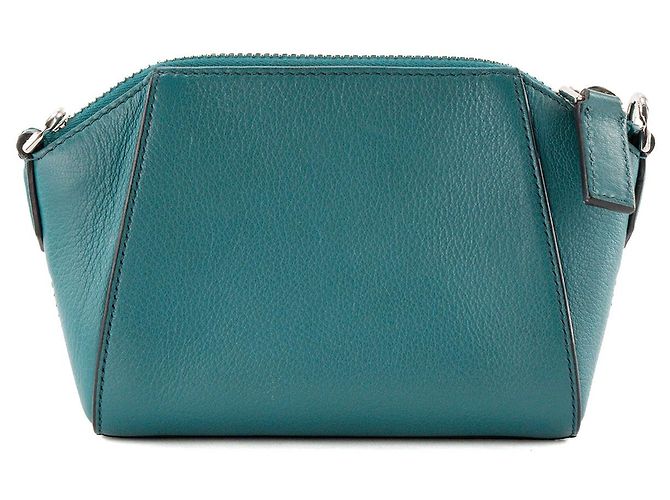 GIVENCHY - Givenchy Antigona Nano Schultertasche aus blauem genarbtem Leder - Ansicht 3