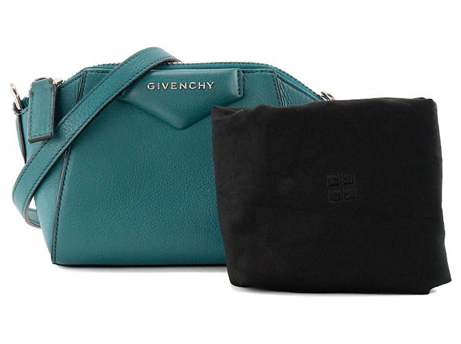 GIVENCHY - Givenchy Antigona Nano Schultertasche aus blauem genarbtem Leder - Ansicht 9