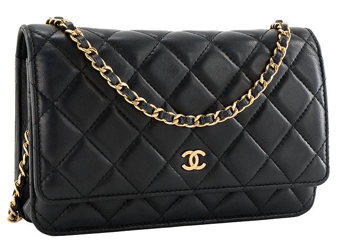 CHANEL - Bolsa de ombro Wallet On Chain Classic/Timeless Chanel em couro liso preto - vista 2