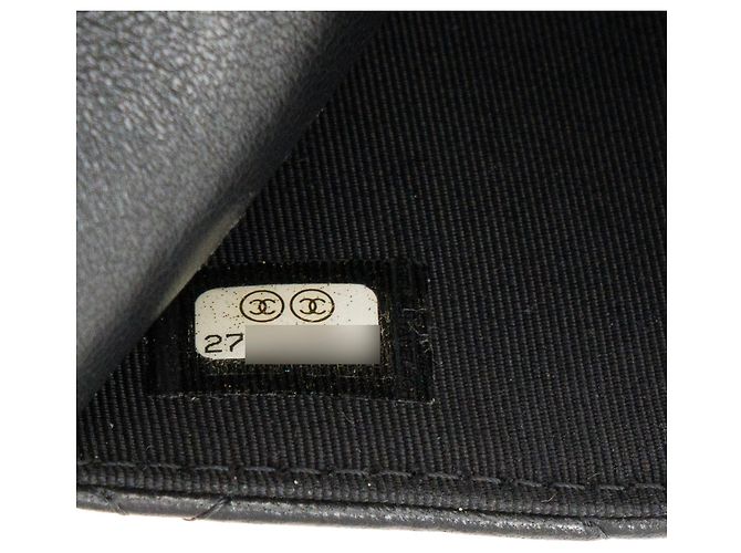 CHANEL - Bolsa de ombro Wallet On Chain Classic/Timeless Chanel em couro liso preto - vista 9