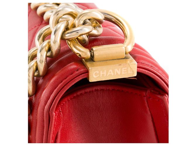 CHANEL - Borsa a tracolla Boy Chanel in pelle liscia rossa Rosso - vista 6