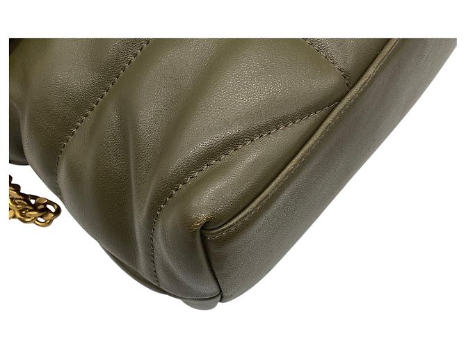 Autre Marque Borsa a tracolla Saint Laurent Small Loulou Puffer Monogram in nappa matelassé verde oliva - vista 9