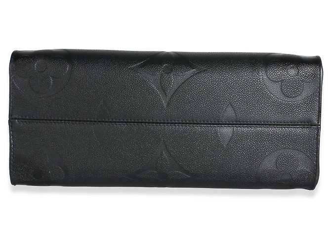 Louis Vuitton Black Giant Monogram Empreinte Onthego MM Nero - vista 6