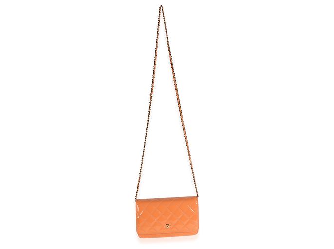 Portafoglio Chanel Classic Wallet On Chain in vernice matelassé arancione scuro - vista 5