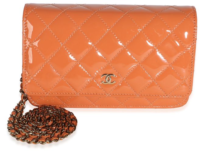 Portafoglio Chanel Classic Wallet On Chain in vernice matelassé arancione scuro - vista 8