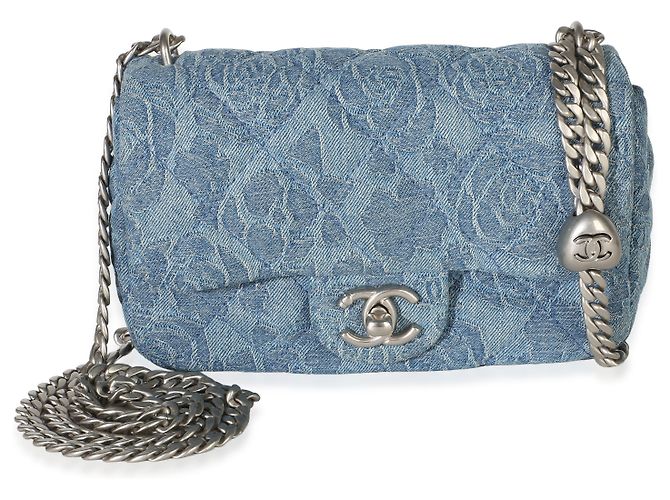 Gabrielle Borsa Mini Flap Chanel in denim blu trapuntato con Camelia e cuore - vista 4