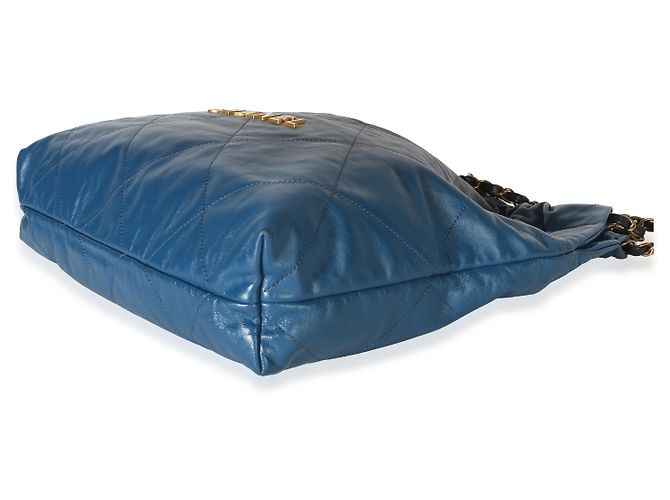 Bolsa Hobo Chanel 22 Média em Pele de Bezerro Acolchoada Azul Sombreada Chanel - vista 6