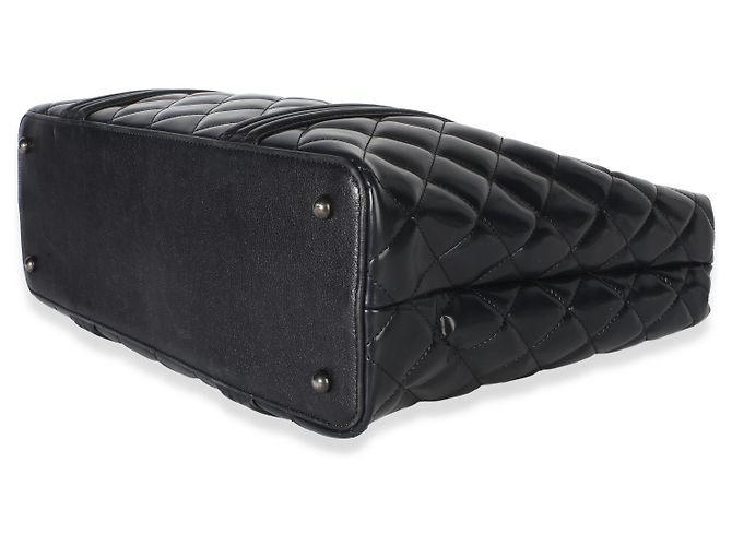 Borsa Shopping Chanel Boy in vernice matelassé blu navy - vista 6