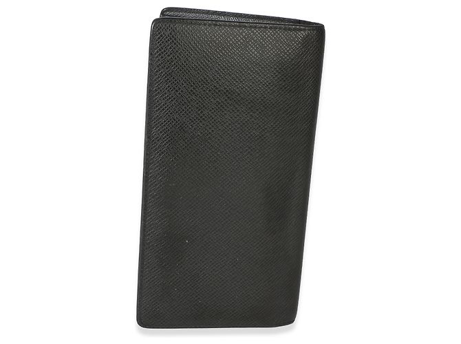 Cartera Louis Vuitton Brazza en Taiga negro - vista 4