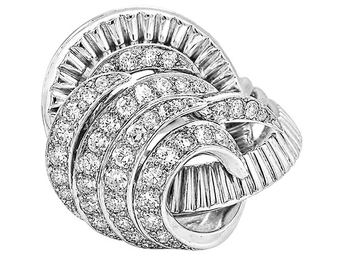 Autre Marque Anello "Tourbillon" in oro bianco, platino e diamanti. - vista 2