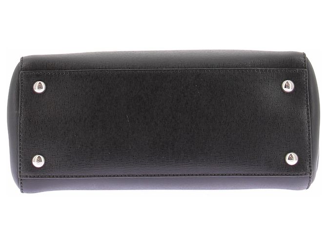 Fendi Schwarze Tasche mit Accessoire - Ansicht 6