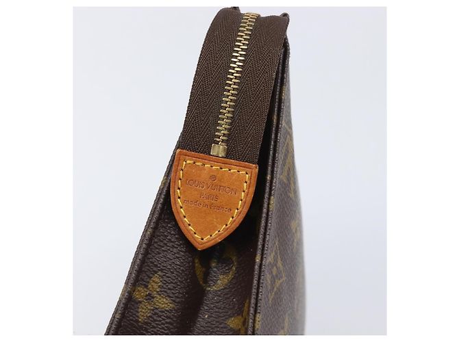 LOUIS VUITTON Monogram Poche Toilette 19 Pouch M47544 LV - vista 12