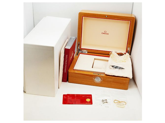 Omega Speedmaster Racing Wristwatch - view 10