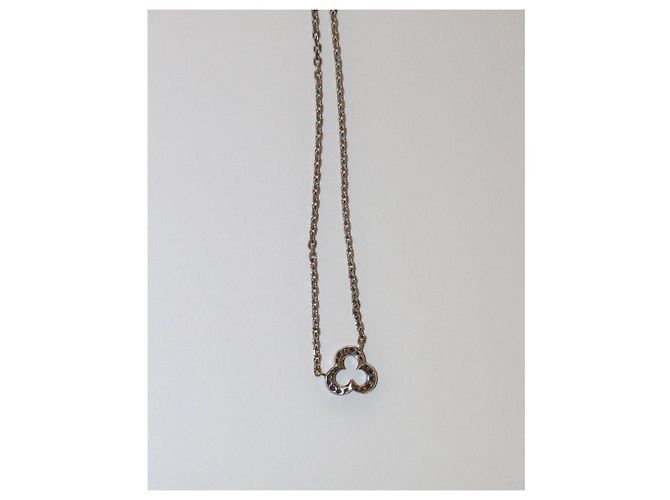 Collana Chanel Camelia in oro bianco e diamanti - vista 5