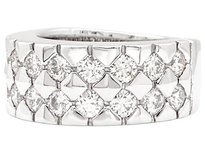 Anillo Boucheron, oro blanco y diamantes. - vista 3