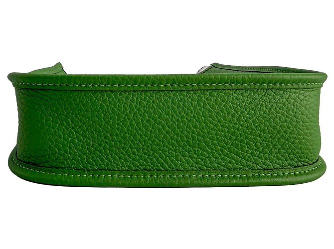 Hermès Evelyne 16 TPM Pelle Taurillon Clemence Amazone Hobo Crossbody Vert Yucca - vista 7