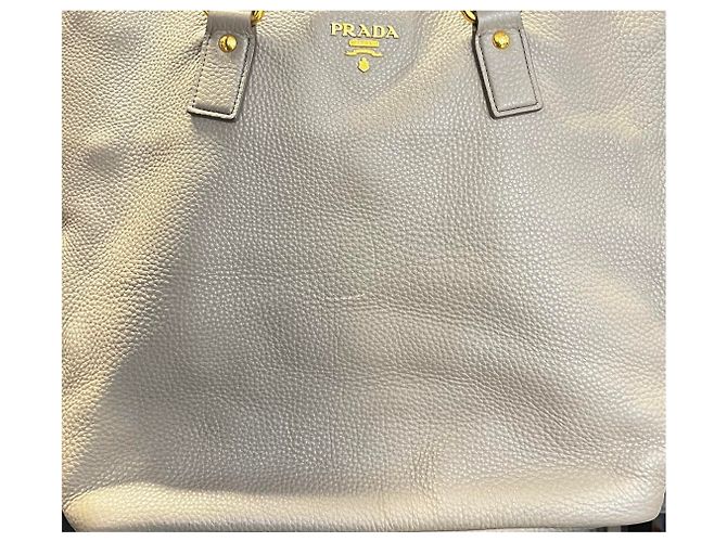 Prada Vitello Phenix Leder Tote Bag Schwarz Large
phenix Leder Large - Ansicht 3